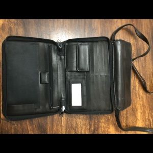 Wilson leather Crossbody bag